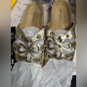 Golden summer‎ sandals